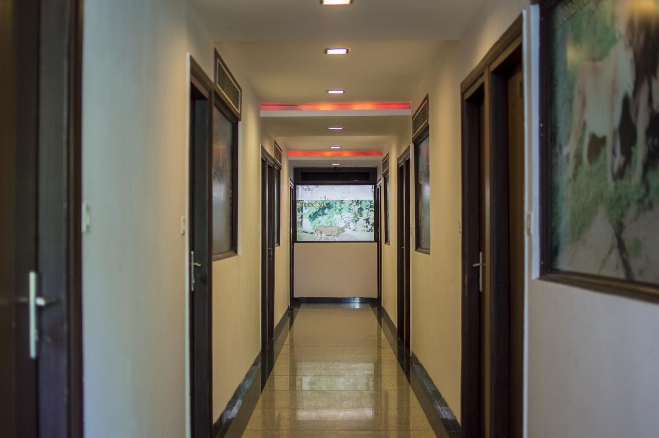 Oyo 751 Hotel Shree Palace Bhopal Buitenkant foto